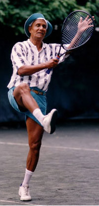 images/sri_chinmoy_playing_tennis.jpg