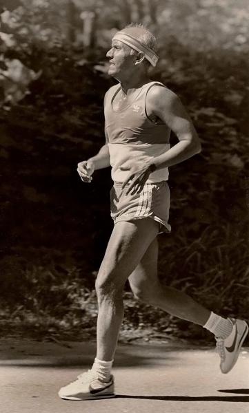 sri-chinmoy-running.jpg