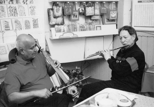 sri_chinmoy_and_paul_horn.jpg