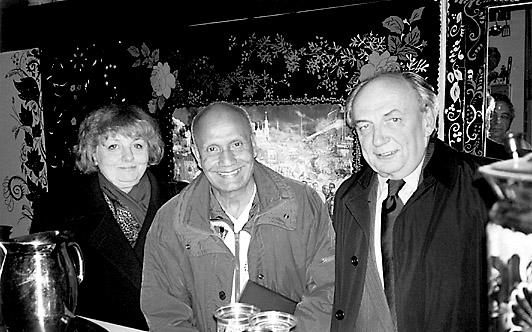 sri_chinmoy_and_petrovsky.jpg