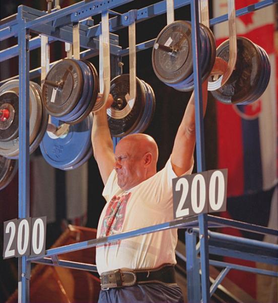 sri_chinmoy_emeles_200.jpg