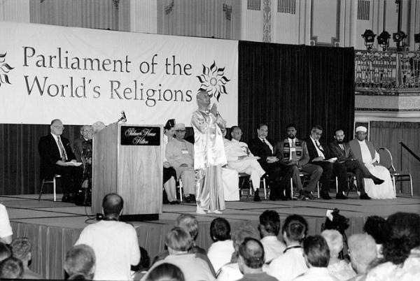 sri_chinmoy_parliament_of_religions.jpg