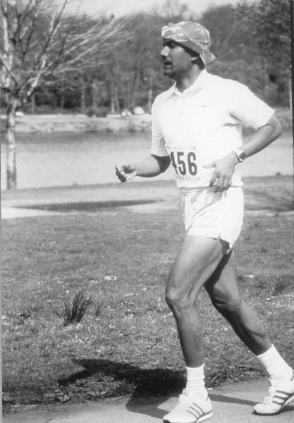 sri_chinmoy_running.jpg