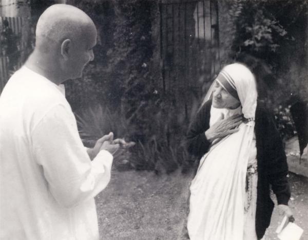 terez_anya_sri_chinmoy_2.jpg